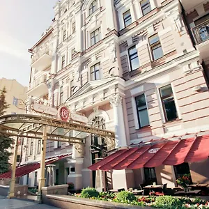 Hotel Opera