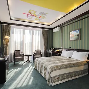 Hotel Attache, Kyiv